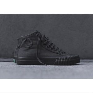 Black Sandlot Center Hi P.F Flyers